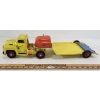Image 2 : WYANDOTTE PRESSED STEEL TRUCKING FREIGHT W/ TRAILER