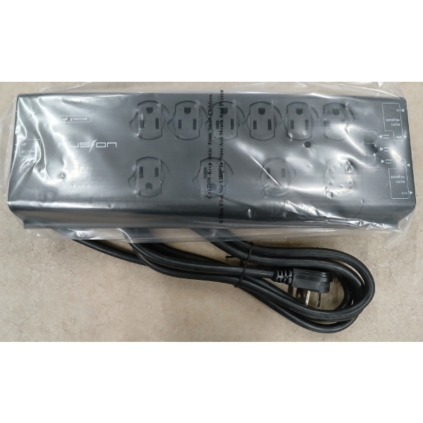 FUSION 10 OUTLET SURGE PROTECTOR - NIB