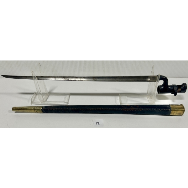 3 SIDED SOCKET STYLE BAYONET WITH SCABBARD