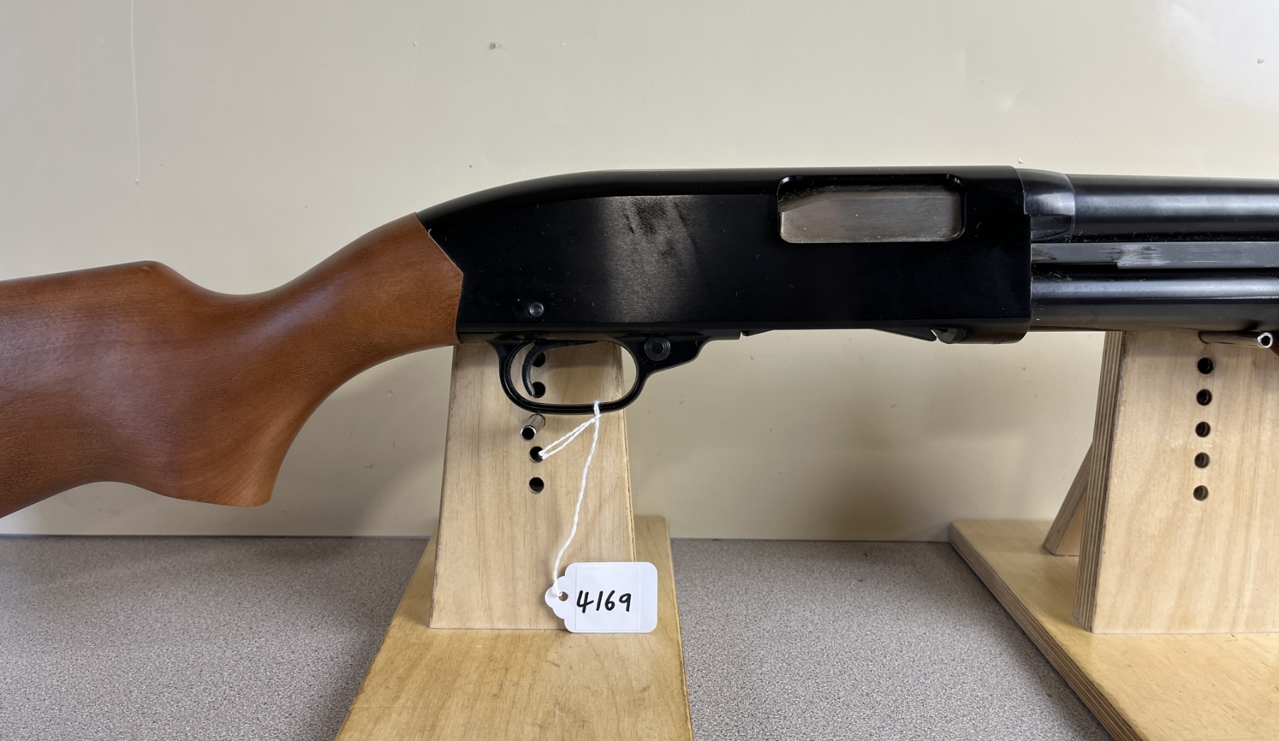 WINCHESTER MODEL 1200 DEFENDER IN 12 GA
