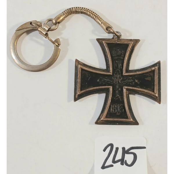 WWI GERMAN CROSS MEDAL KEYCHAIN 