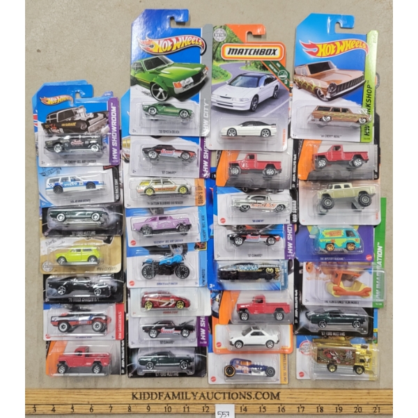 LOT OF 30 - HOTWHEELS / MATCHBOX - JEEP WILLYS 4X4, 1970 DODGE CHARGER R/T - FAST & FURIOUS, ETC