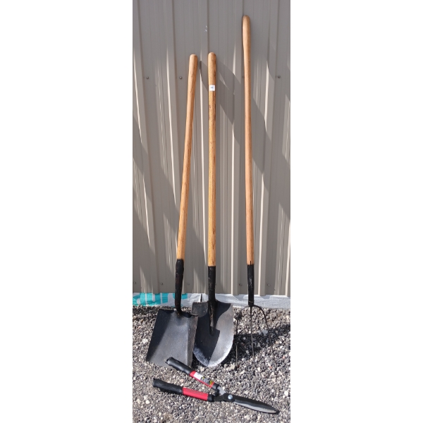 LOT OF 4 - GARDEN TOOLS - SHOVEL HEDGE SHEARS & PITCHFORK