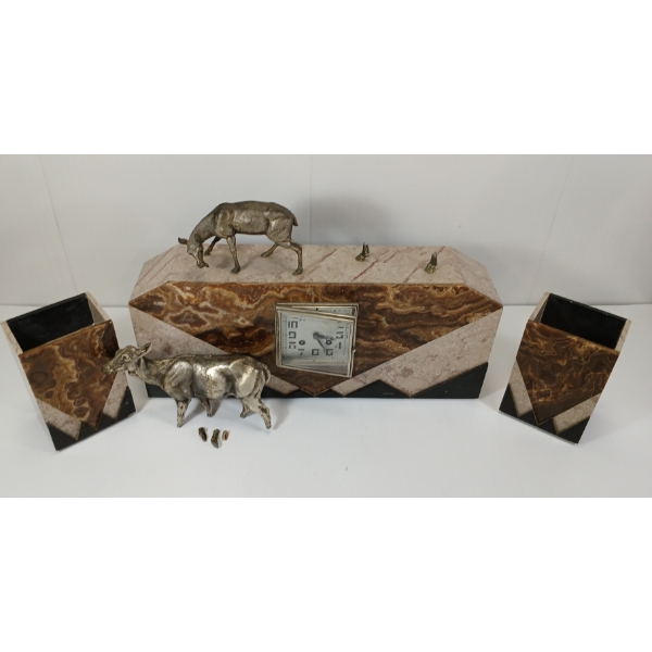 ART DECO DEER FIGURE MANTLE CLOCK W/ BOOKENDS - ONYX & MARBLE