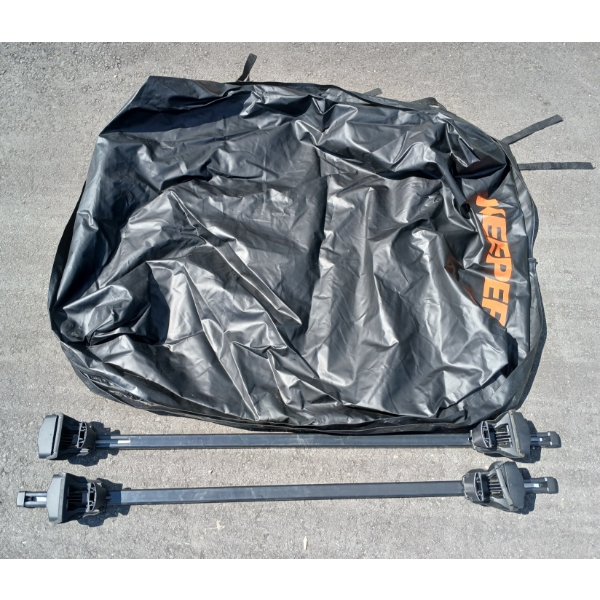 UNIVERSAL CAR ROOF RACKS W/ KEEPER  STORAGE BAG