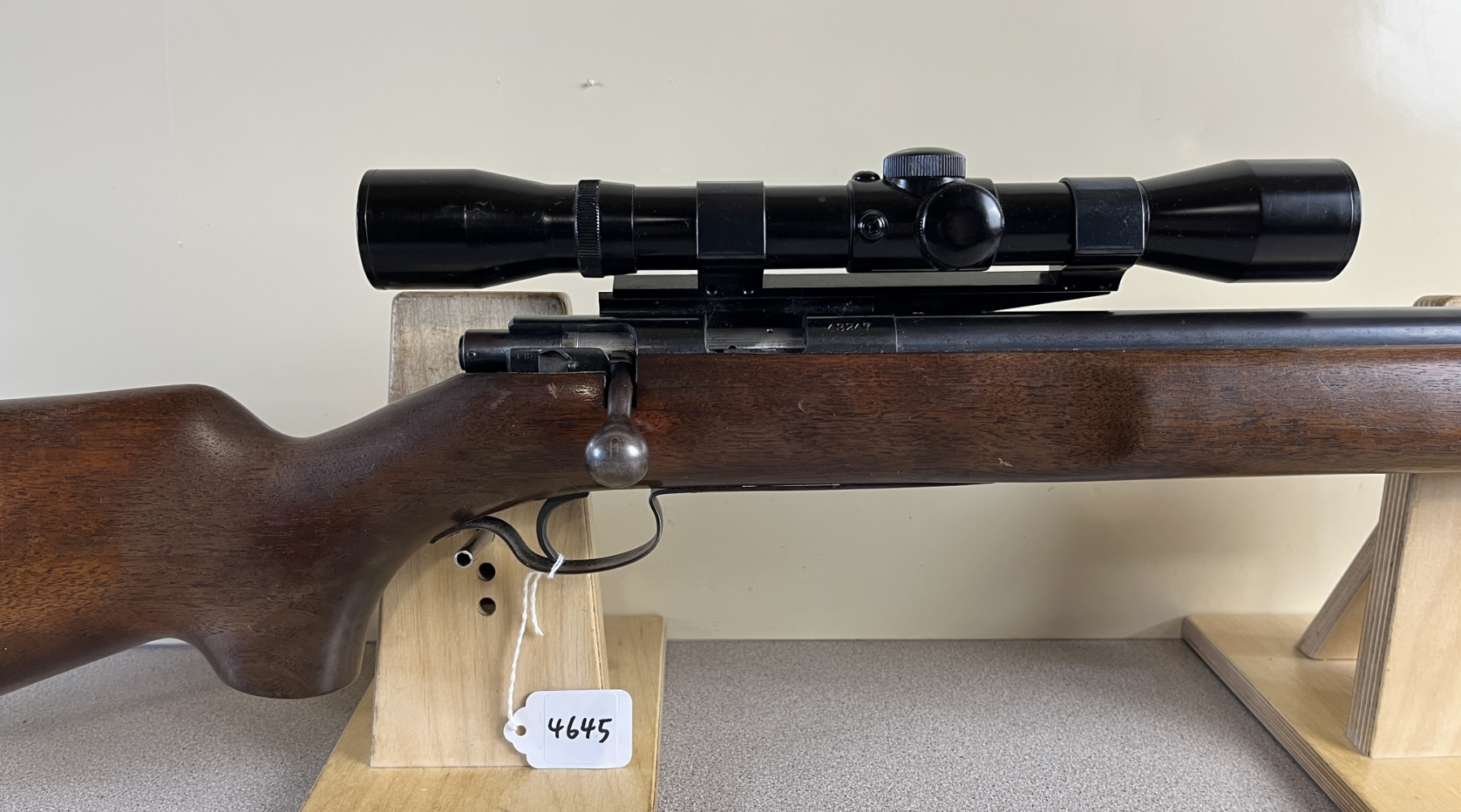WINCHESTER MODEL 75 IN .22 LR