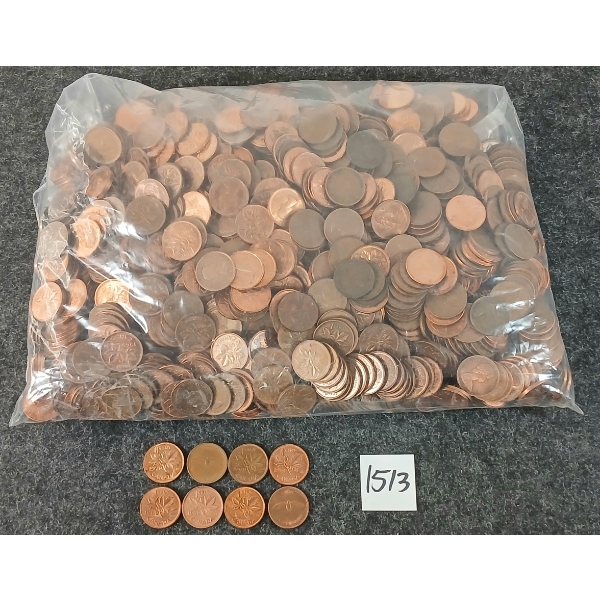 QTY OF CDN & US PENNIES