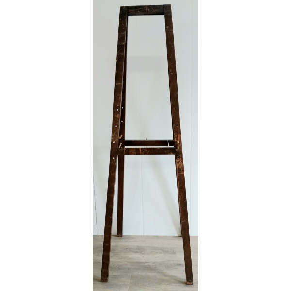 ADJ EASEL - WOOD