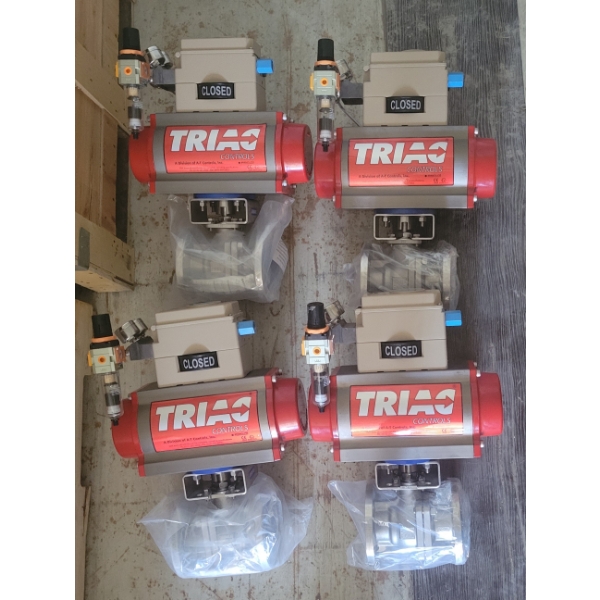 LOT OF 4 - TRIAD PNEUMATIC ACTUATOR - AS NEW