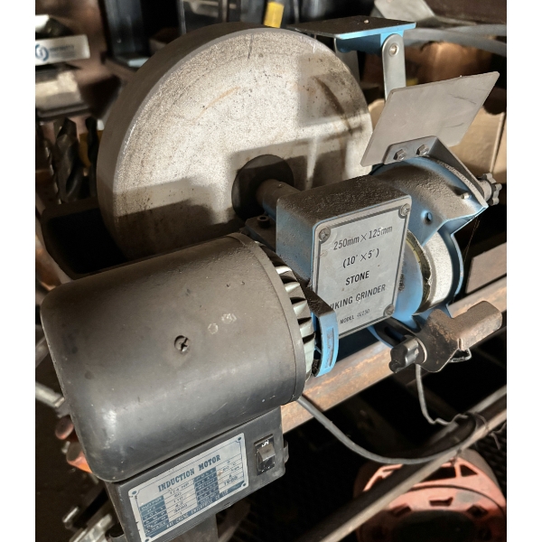 VIKING GRINDER - 10 INCH - WORKING