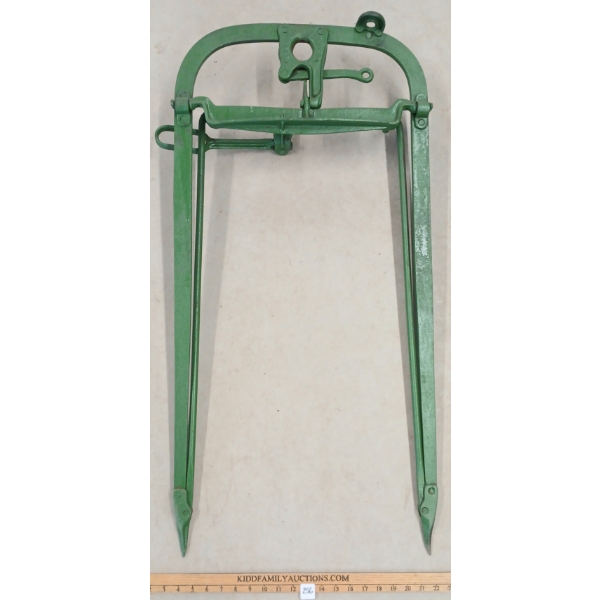 LOUDEN MACHY CO. CAST IRON HAY FORK