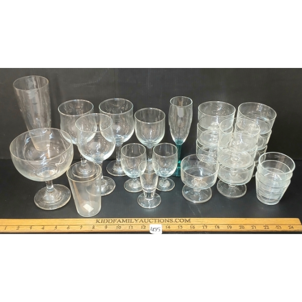 LOT OF 24 - MISC GLASSWARE - DESSERT BOWLS, TULIP WINE GLASSES, COLOURFUL FLUTES, ETC