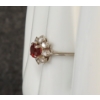 Image 2 : 18K WHITE GOLD RING W/ RUBY & DIAMOND FLOWER