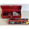 Image 1 : BEACH TOOLBOX W/ CONTENTS