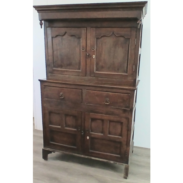 WELSH OAK COURT CUPBOARD - C. 1730'S