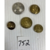 Image 1 : LOT OF 5 - EARLY CND MILITARY BUTTONS