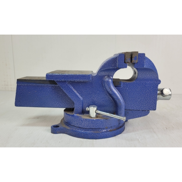 MASTERCRAFT BENCH VISE