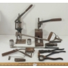 Image 1 : JOB LOT - VINTAGE RELOADING TOOLS & PARTS
