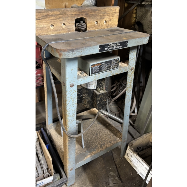 DELTA WOOD SHAPER - WORKING