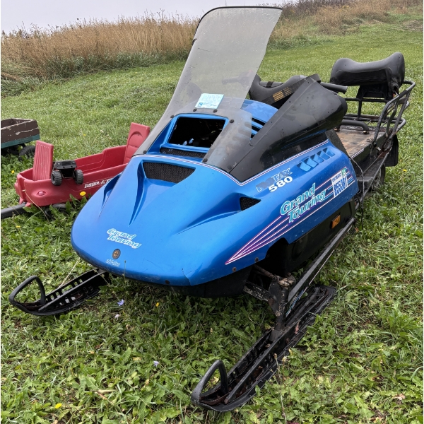 1993 SKI DOO - GRAND TOURING 580 MODEL - NOT RUNNING