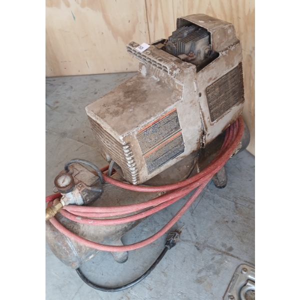 DRIVER SERIES 1.0 GAL SERIES AIR COMPRESSOR