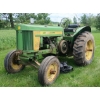 Image 1 : JOHN DEERE 620 STANDARD TRACTOR 