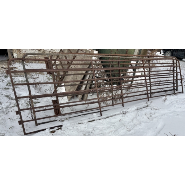 LOT OF 3 GATES - 14 AND 15'