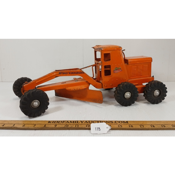 LINCOLN TOYS PRESSED STEEL NO. 5401 ROAD GRADER