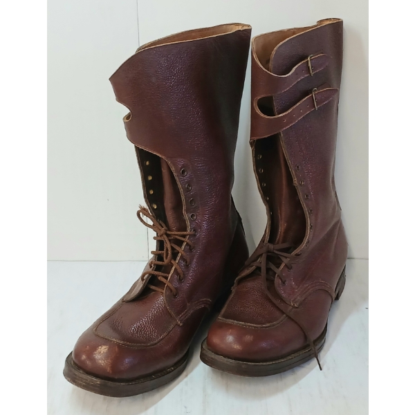 PAIR OF WWII BRITISH OFFICER'S BOOTS