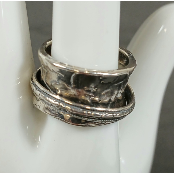 STERLING SILVER PUZZLE STYLE RING