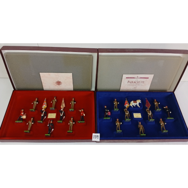 LOT OF 2 - 22ND CHESHIRE & PARACHUTE REGIMENT - TIN LITHO MODELS