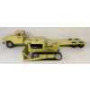 Image 2 : LOT OF 2 - TONKA PRESSED STEEL TRUCK & TRACTOR
