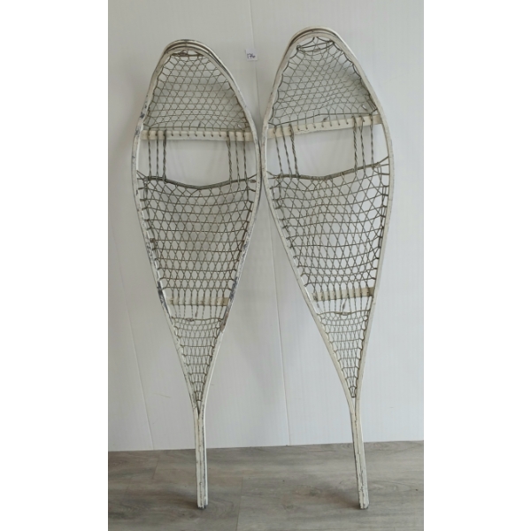 PAIR OF METAL SNOWSHOES