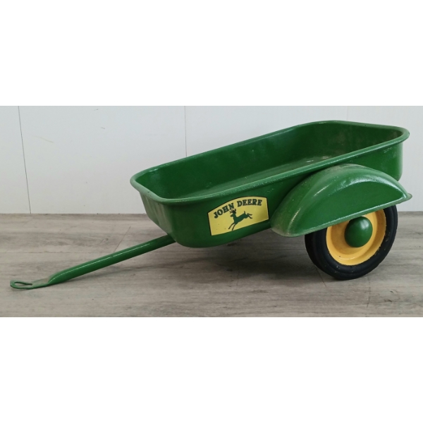 JOHN DEERE PRESSED STEEL PEDAL TRACTOR TRAILER