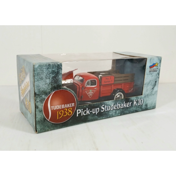LIBERTY CLASSICS 1938 STUDEBAKER K10 PICKUP DIECAST COIN BANK