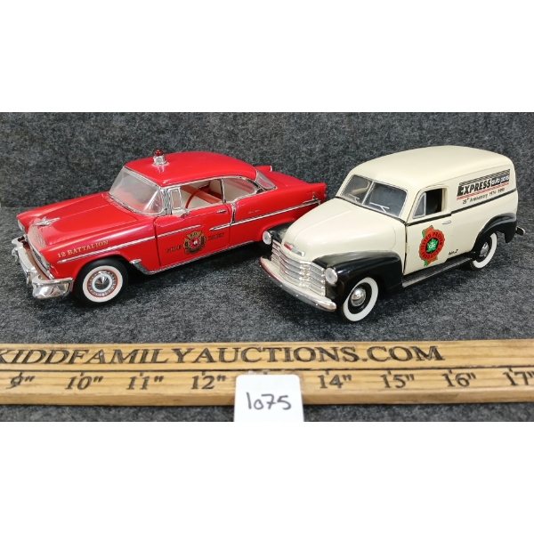 LOT OF 2 - LIBERTY CLASSICS / FRANKLIN MINT DIECAST MODELS - 1952 & 1955 CHEVROLET