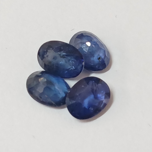 LOT OF 4 - NATURAL BLUE KASHMIR SAPPHIRES - OVAL CUT (PARCEL)