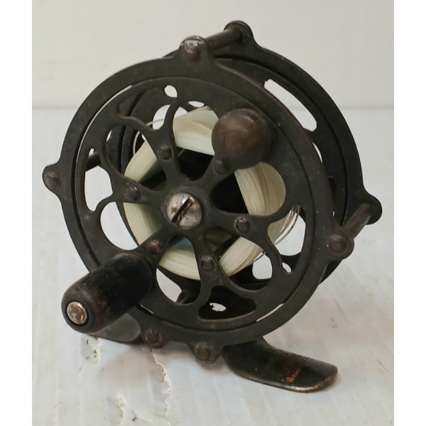 PFLUEGER PROGRESS SKELETON FLY REEL