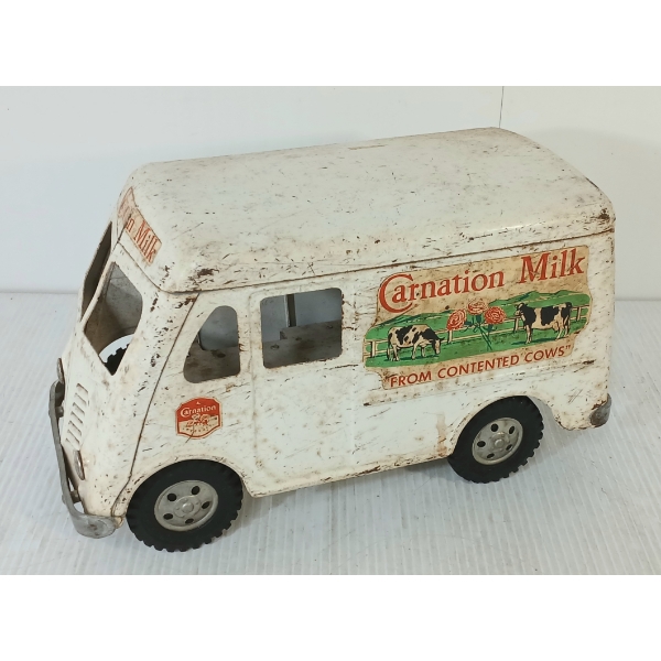 TONKA PRESSED STEEL CARNATION MILK DELIVERY VAN