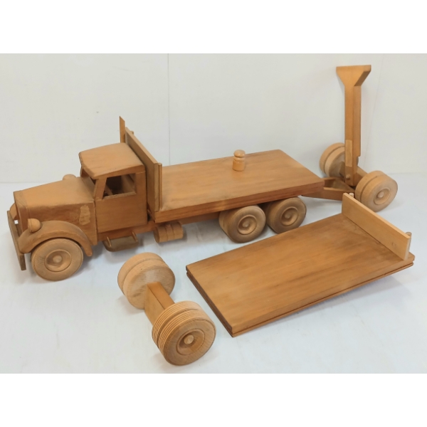 WOOD TRUCK W/ TRAILER
