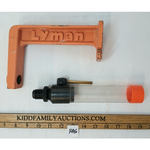 LOT OF 2 - LYMAN POWDER MEASURER & BENCHTOP STAND