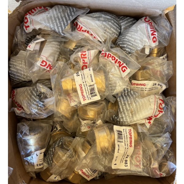LOT OF APPROX 100 BRASS HYDRAULIC FITTINGS