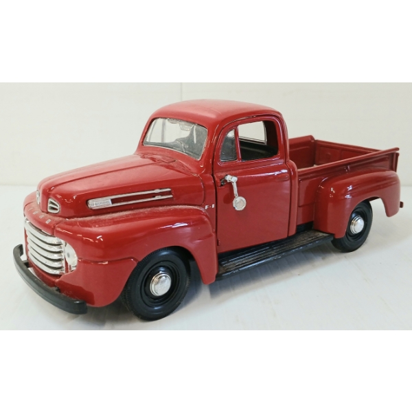 MAISTO DIECAST 1948 FORD F1 PICKUP MODEL