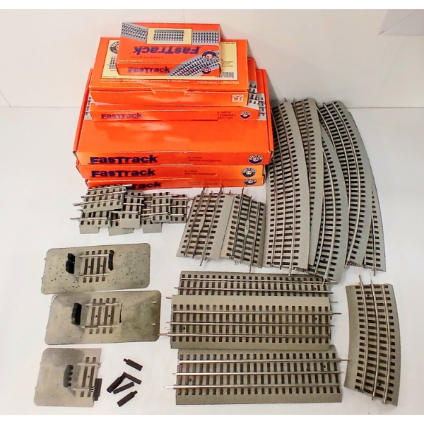 QTY OF FASTRACK O SCALE TRAIN TRACKS