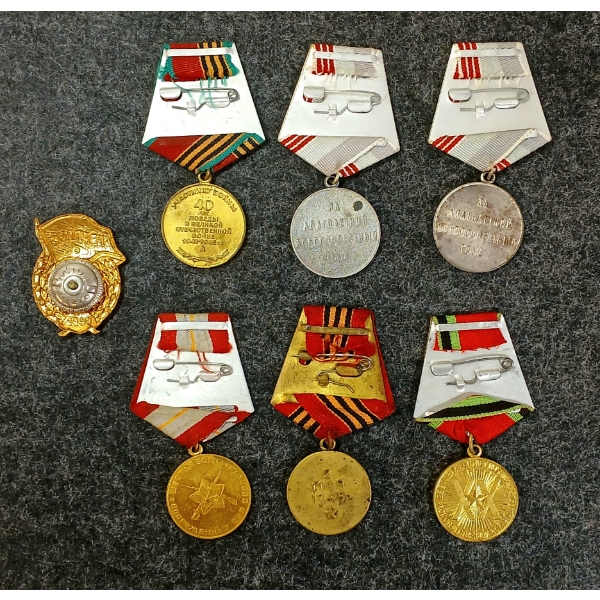 LOT OF 7 - RUSSAIN MEDALS