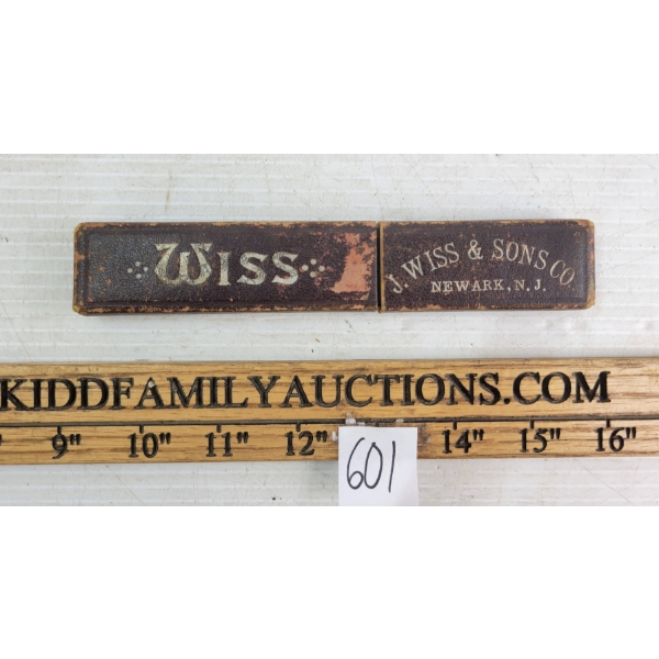 VINTAGE J. WISS & SONS CO. RAZOR