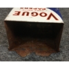 Image 5 : VOGUE TIN CIGARETTE PAPER DISPENSER