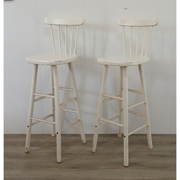 PAIR OF SPINDLE BACK BAR CHAIRS