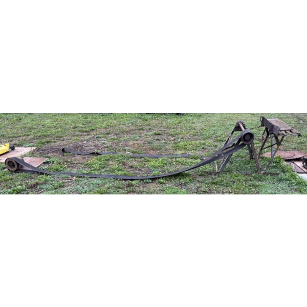 BELT DRIVE BUZZ SAW W / 26 & 29 INCH BLADES