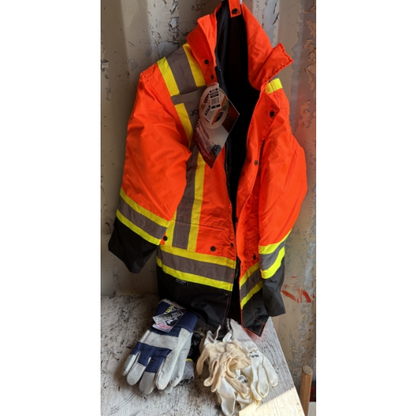 JOB LOT - MEN'S SM HIGH VIS INSULATED JACKET & QTY OF GLOVES